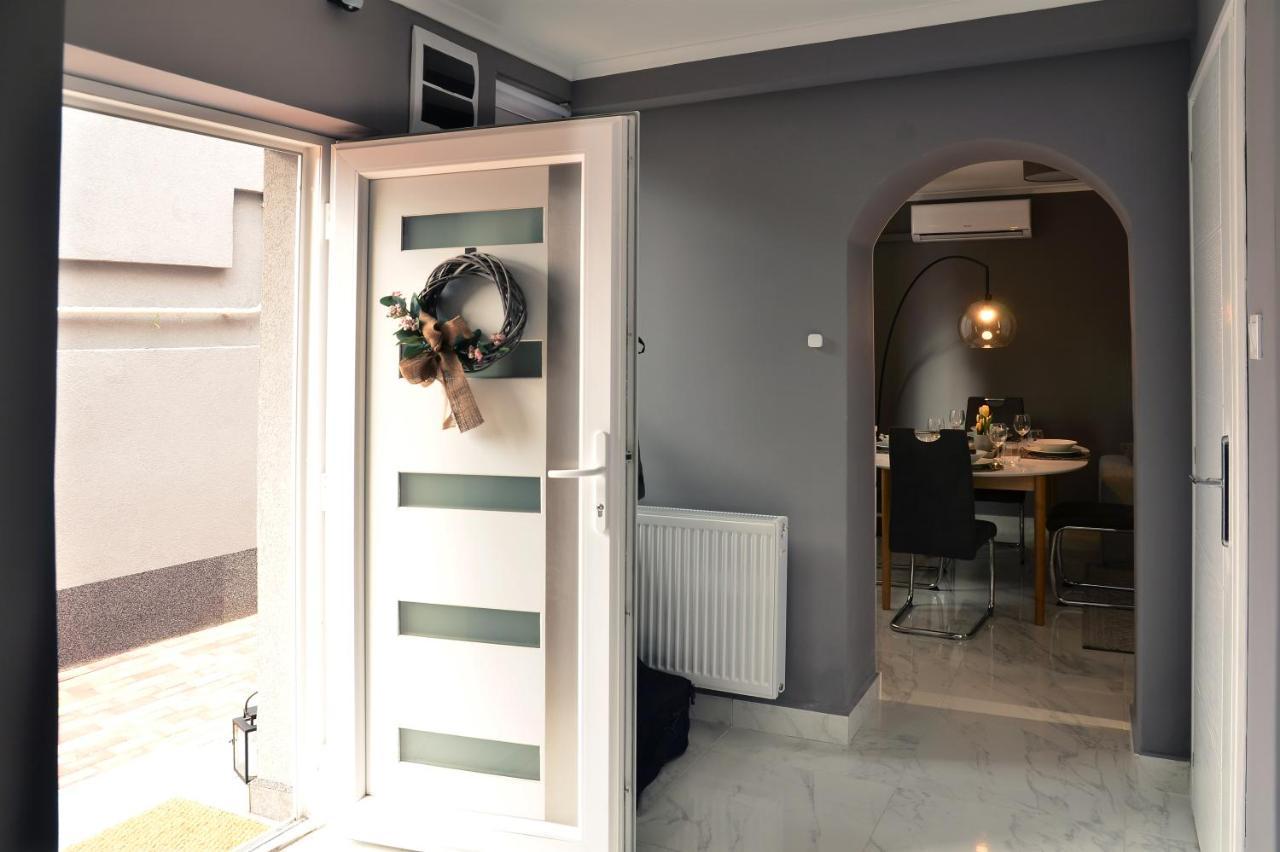 Bence Castle House Apartment Eger Bagian luar foto